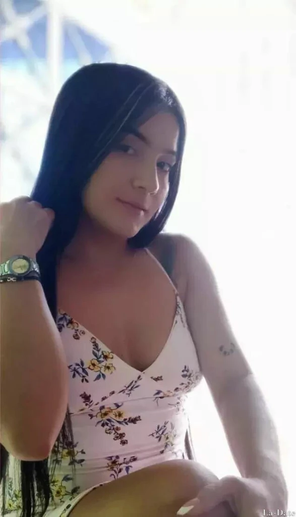 Carolina Profile image 3