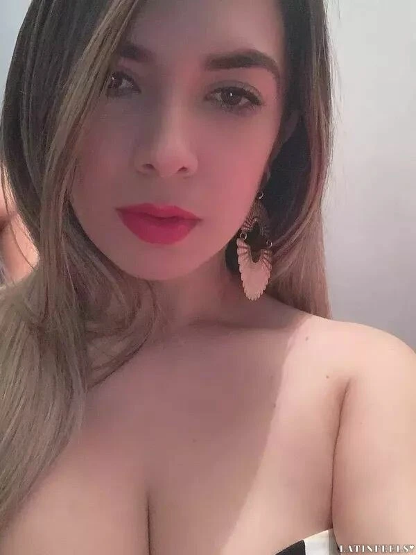 Camila Profile image 2