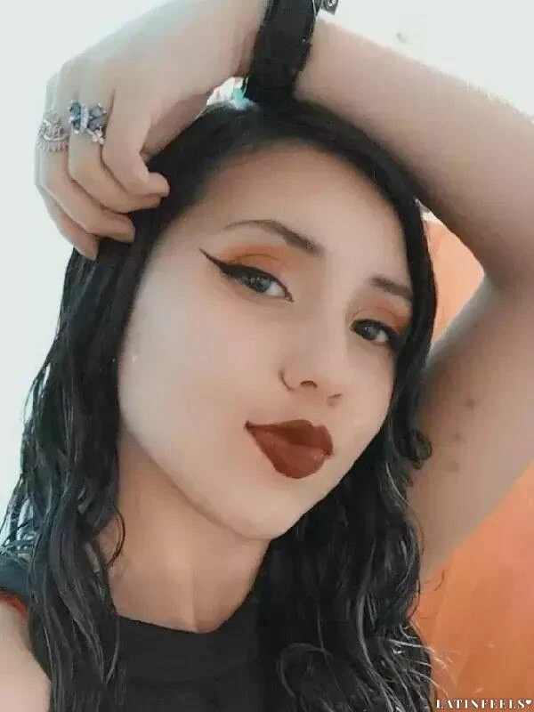 Maria Profile image 4